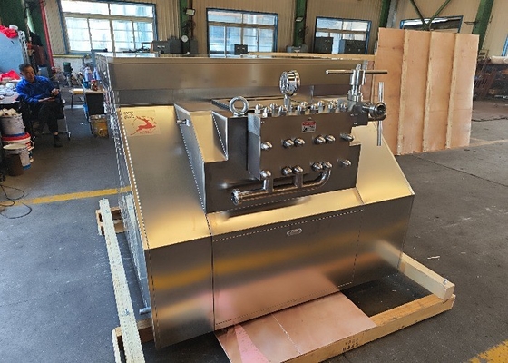 Potente omogenizzatore di succo di frutta con temperatura compresa tra 0 e 100 gradi e capacità di 3200 kg